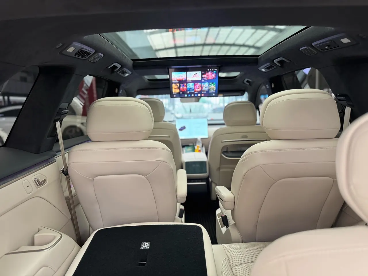 ONVO 2026 L90 Max six-seat automatic gear 10