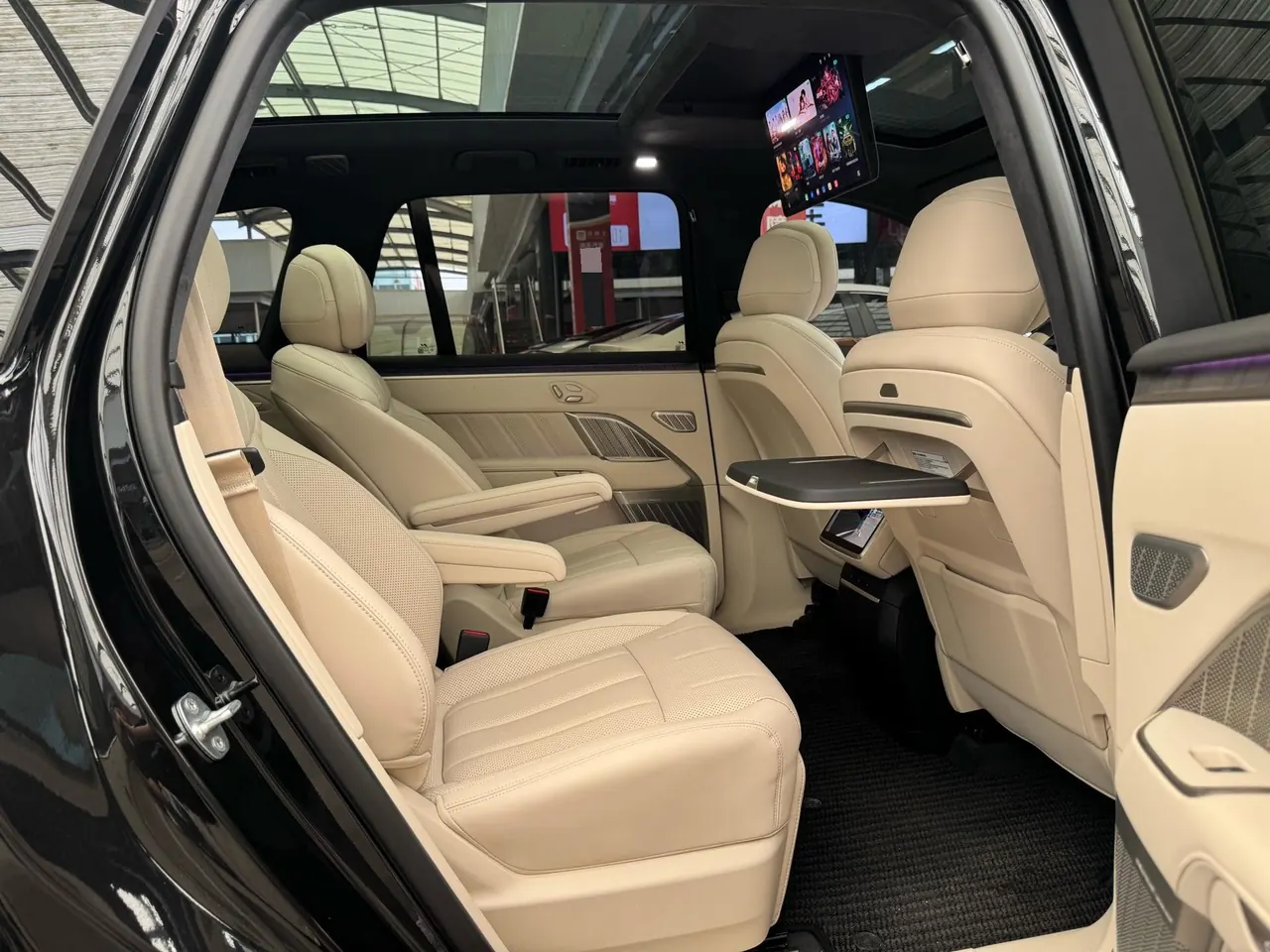 ONVO 2026 L90 Max six-seat automatic gear 8