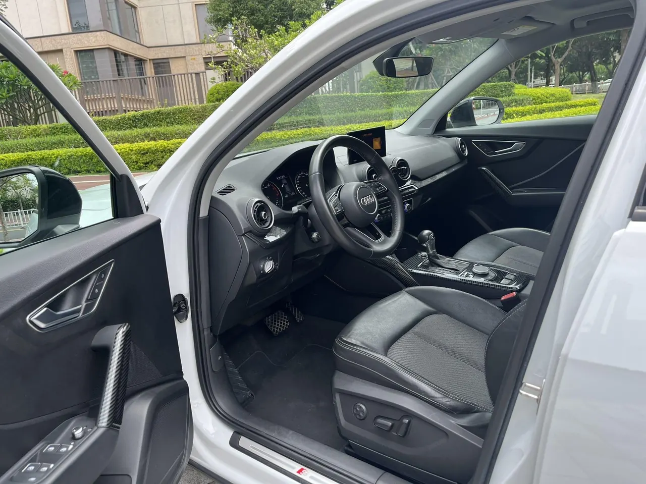 Audi 2020 Q2L 1.4TFSI 35TFSI Fashion Dynamic Automatic 9