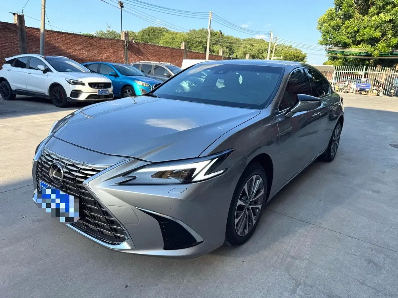 Open image lightbox: Lexus ES (Imported) 2026 ES200 2.0 Stepless Moon Shadow Double Color Special Edition Automatic Gear