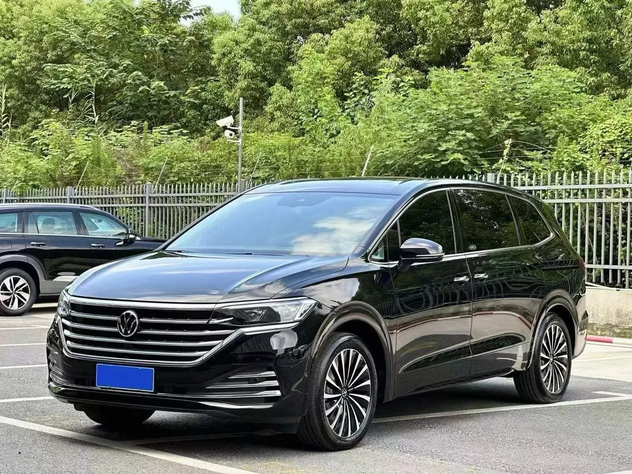 打开图片灯箱:Volkswagen 2024 Wei (Viloran) 2.0TSI 380TSI Premium Edition Automatic Gear