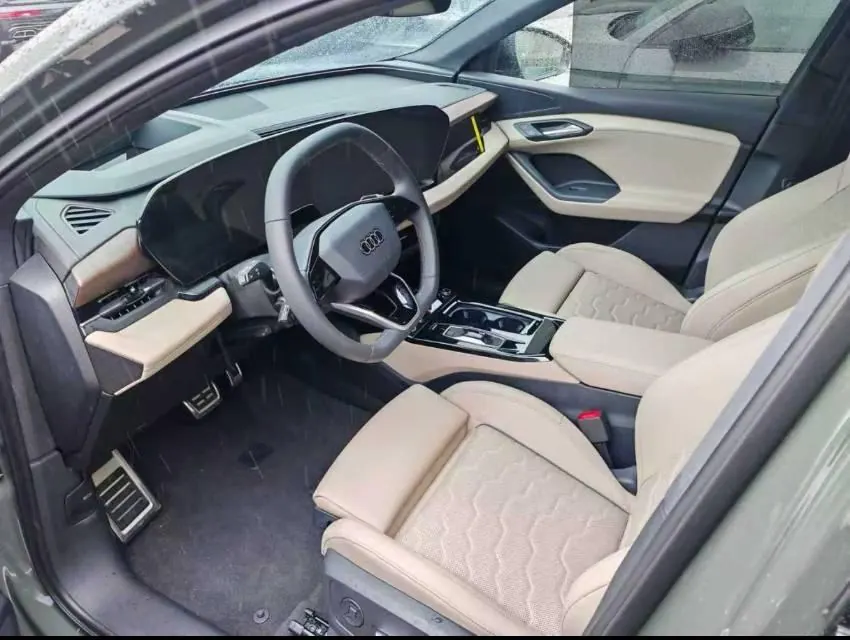 Audi 2025 Q6L e-tron Starter Pilot Edition Automatic Gear 2
