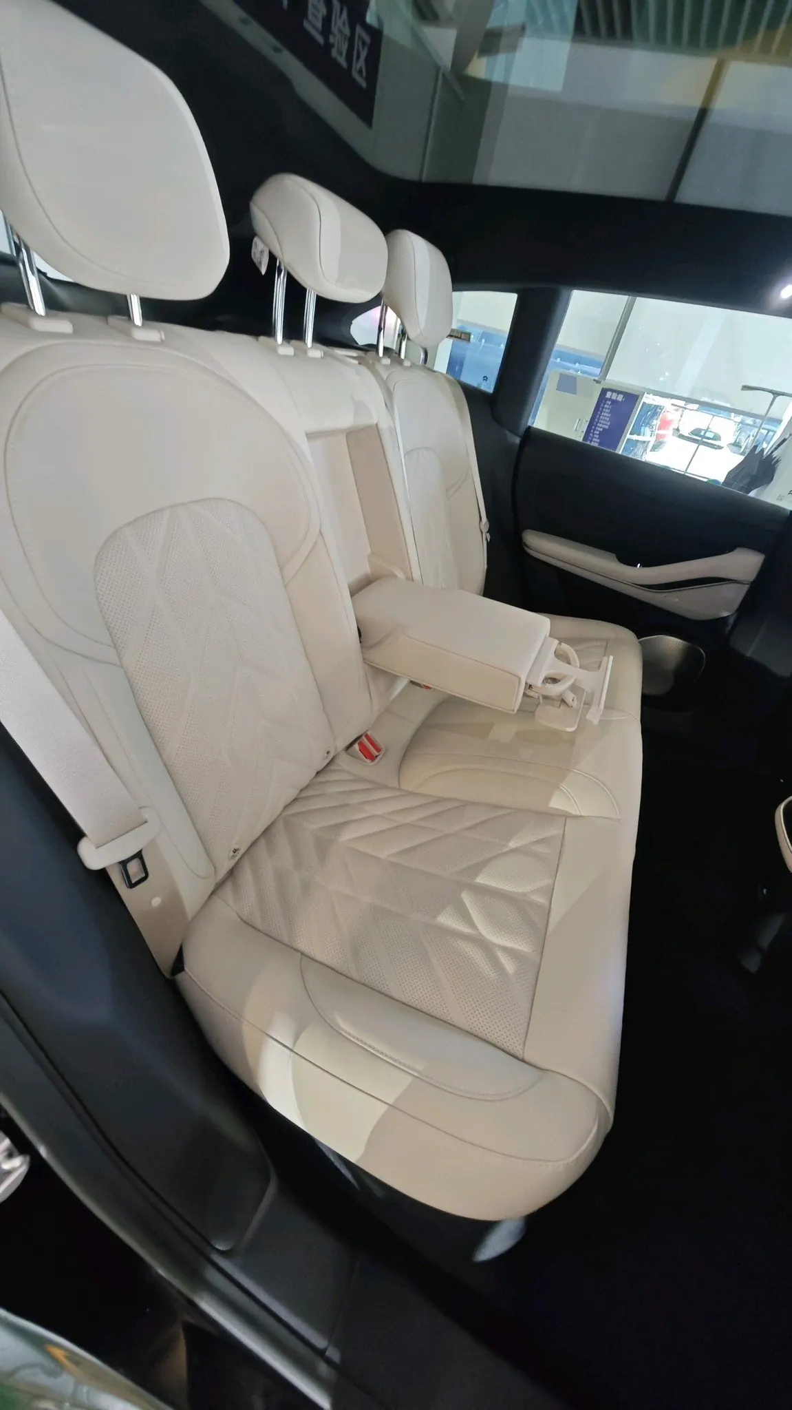 NIO 2026 ET5T 100kWh Touring automatic 9