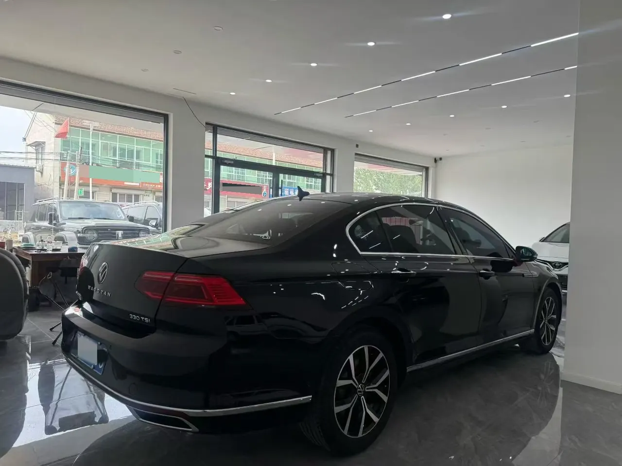 Volkswagen 2020 Magotan 2.0TSI 330TSI luxury automatic transmission 3