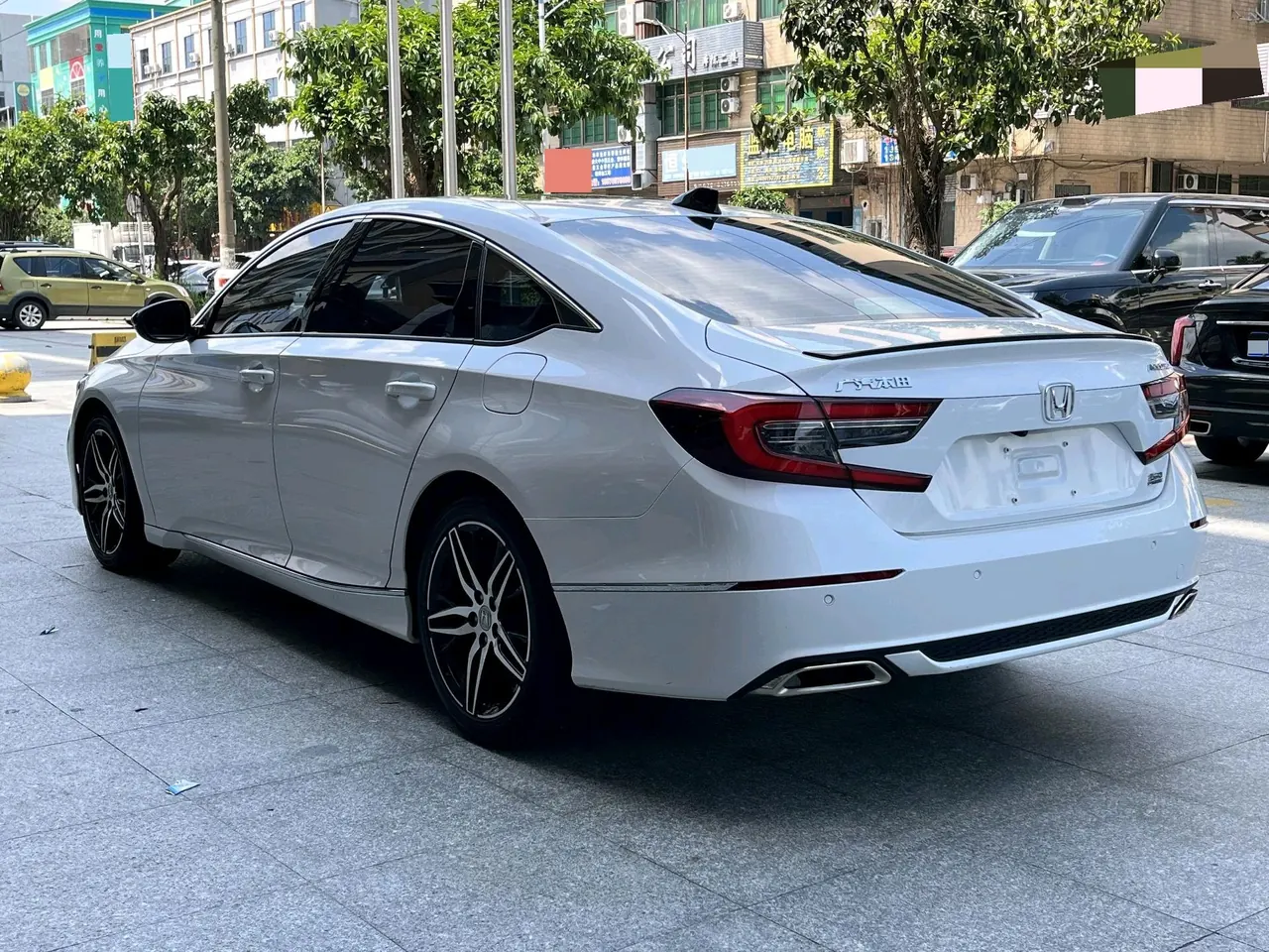 Honda 2022 10th Generation Accord 1.5T Stepless 260TURBO Magic Night Premium Edition Automatic Gear 5