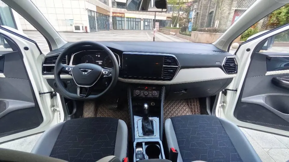 Jetta 2024 Jetta VS5 1.4TSI 280TSI Pioneer Edition Automatic 6