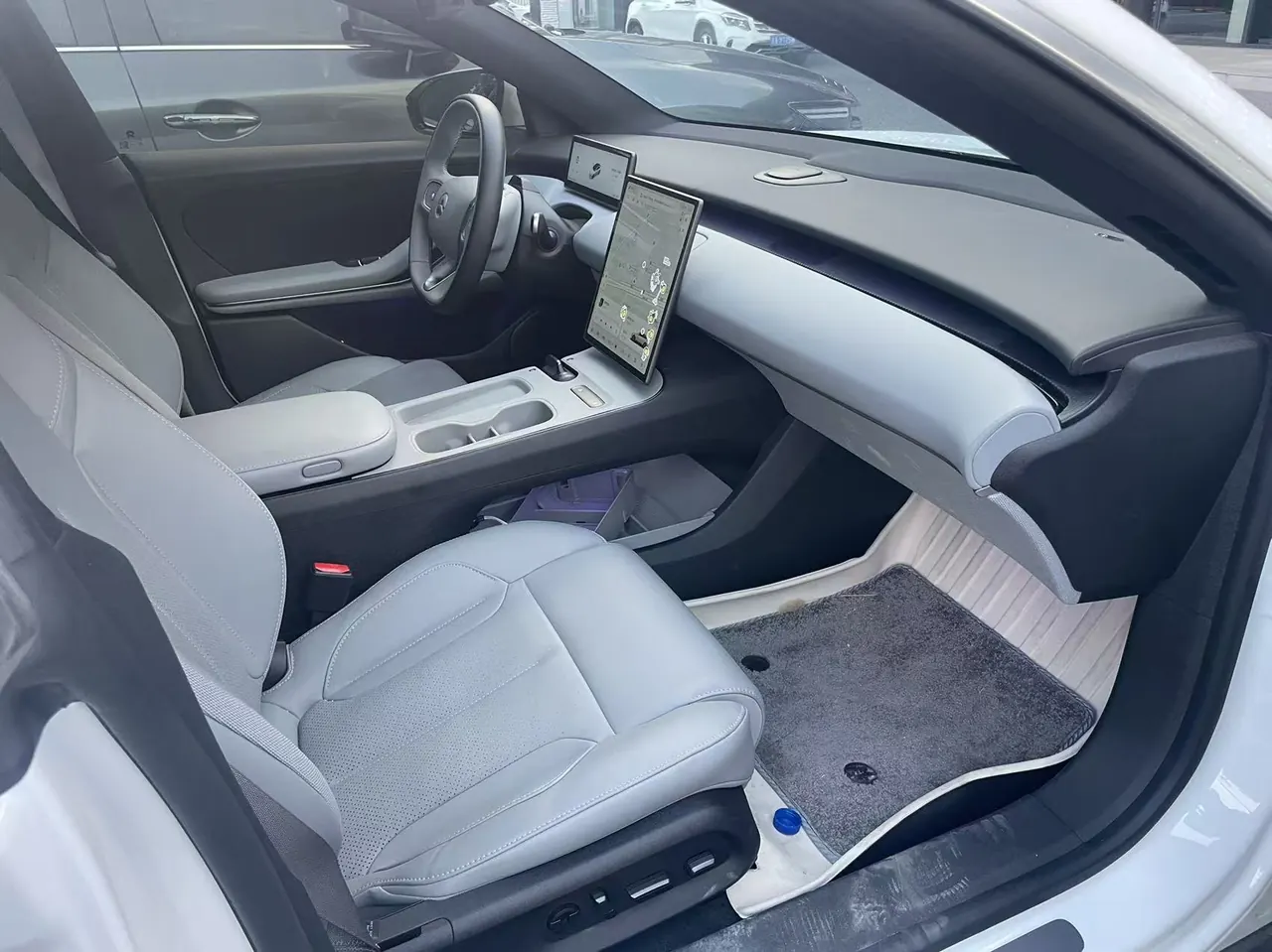 NIO 2024 ET5 75kWh automatic gear 3