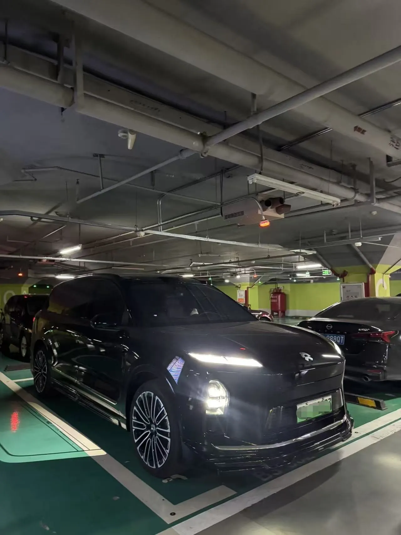 NIO 2026 ES8 6‑Seater Executive Signature Edition Automatic Transmission 3