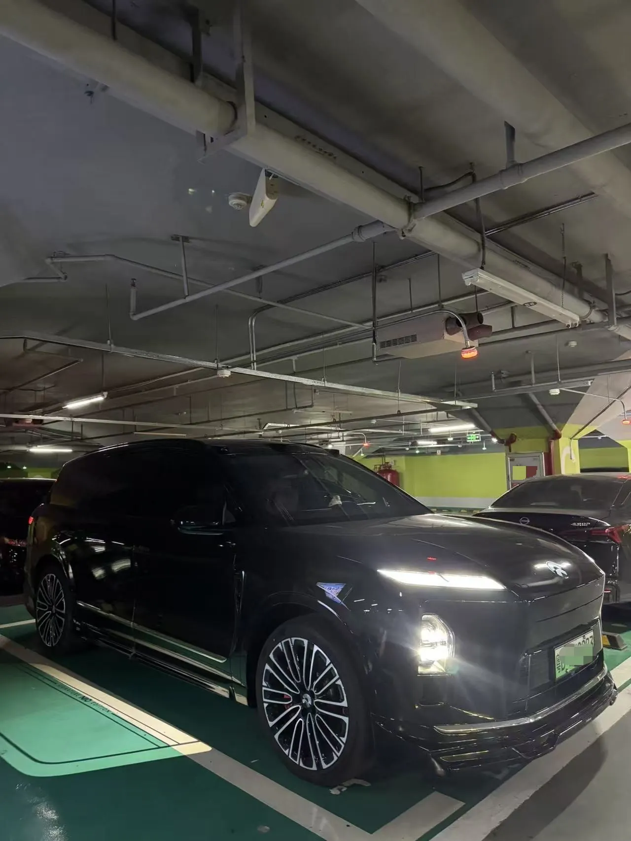 NIO 2026 ES8 6‑Seater Executive Signature Edition Automatic Transmission 6