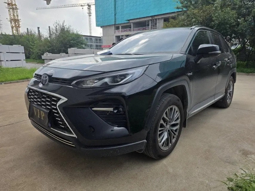 打开图片灯箱:Toyota 2023 Weilanda Dual Engine 2.5 Stepless Four-wheel Drive Premium Edition Automatic Gear