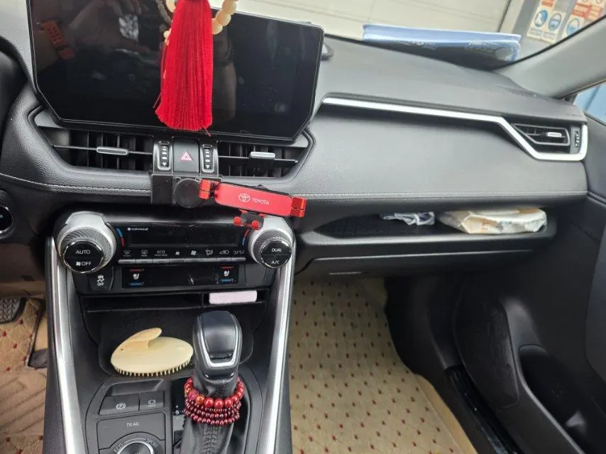 Toyota 2023 Weilanda Dual Engine 2.5 Stepless Four-wheel Drive Premium Edition Automatic Gear 8