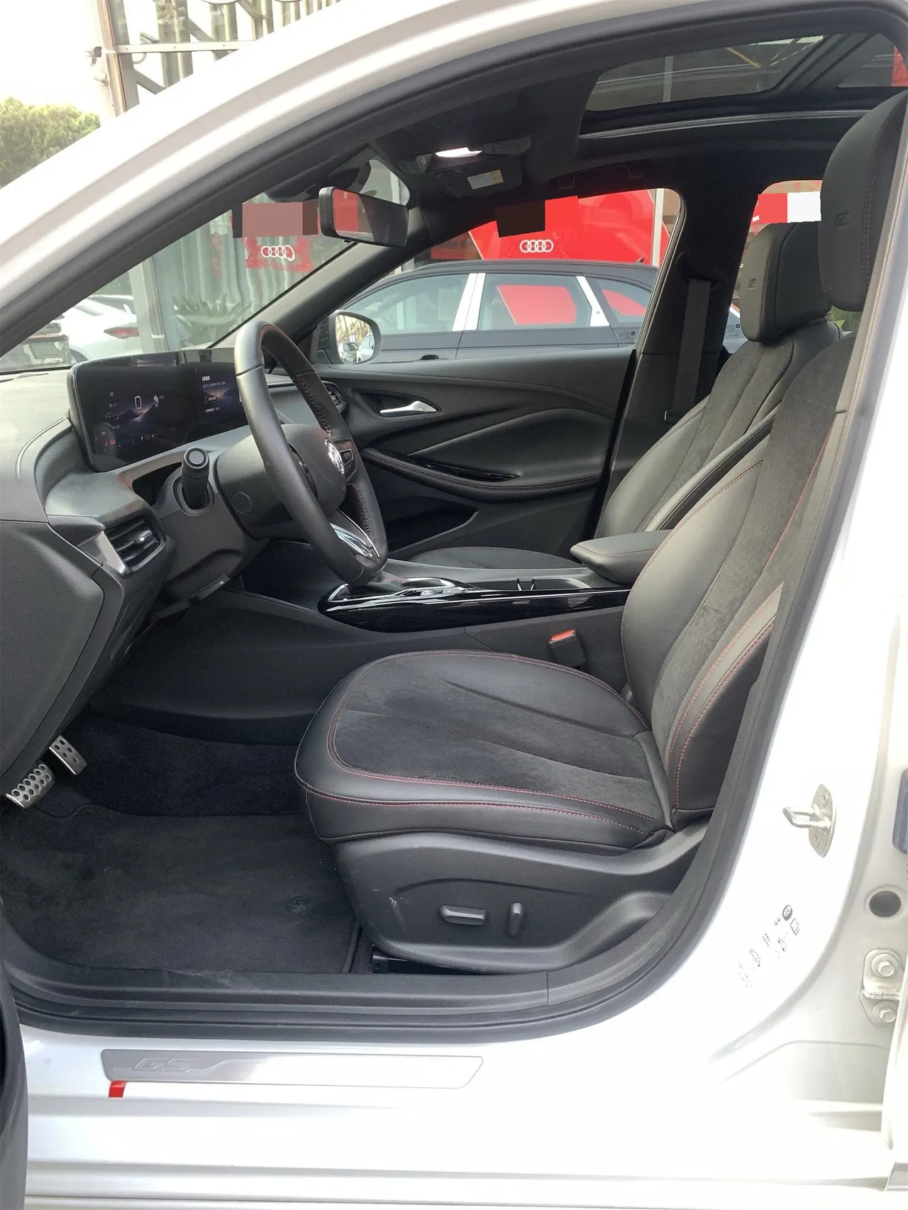 Buick 2023 Weilang GS Pro 1.5T Class-Free Edition Automatic Gear 8