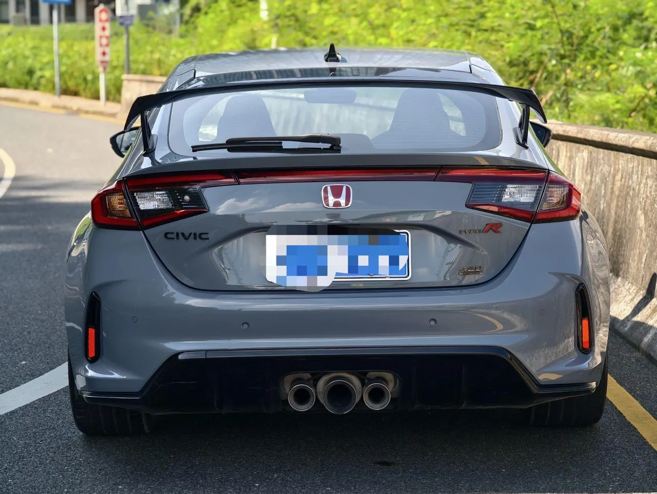 Honda Civic (Imported) 2023 Model Civic Type R 2.0T 420TURBO Manual Transmission 5