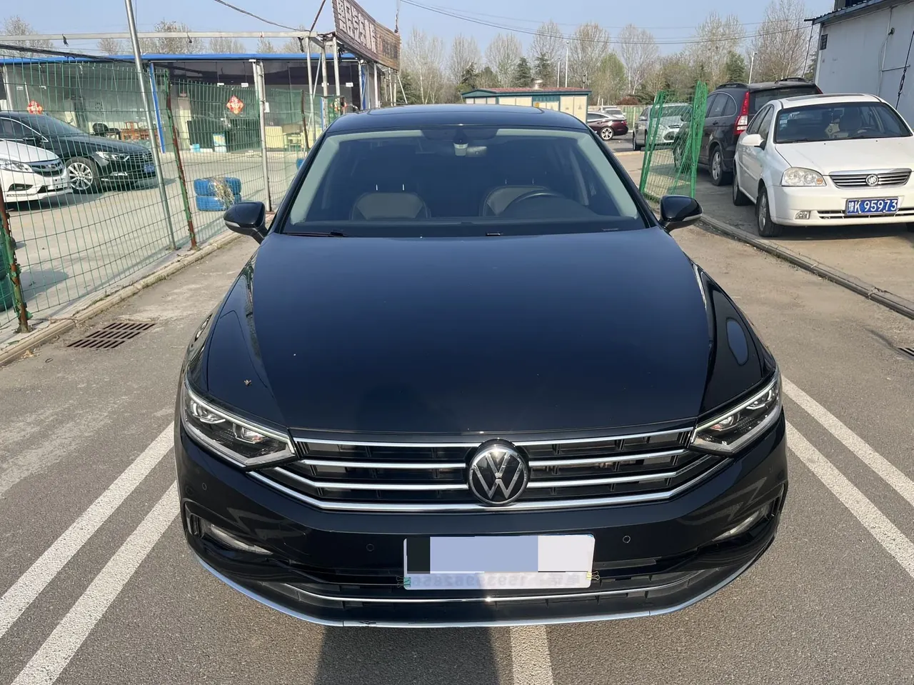 Volkswagen 2020 Magotan 2.0TSI 330TSI luxury automatic transmission 2
