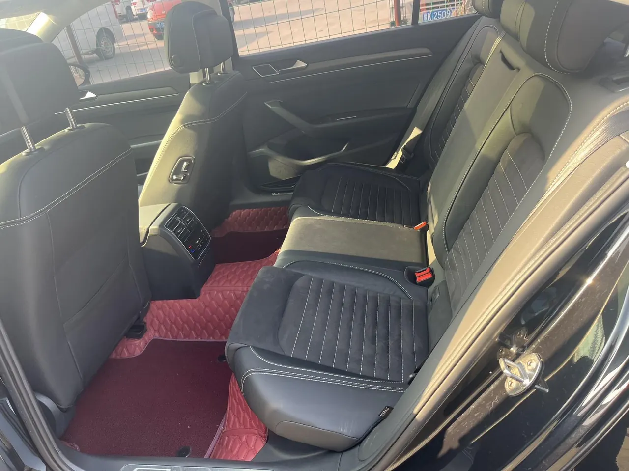 Volkswagen 2020 Magotan 2.0TSI 330TSI luxury automatic transmission 5