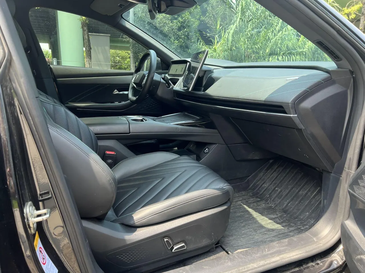 ChangAn Deepal 2023 SL 03 200Max Range-extended Automatic Gear 9
