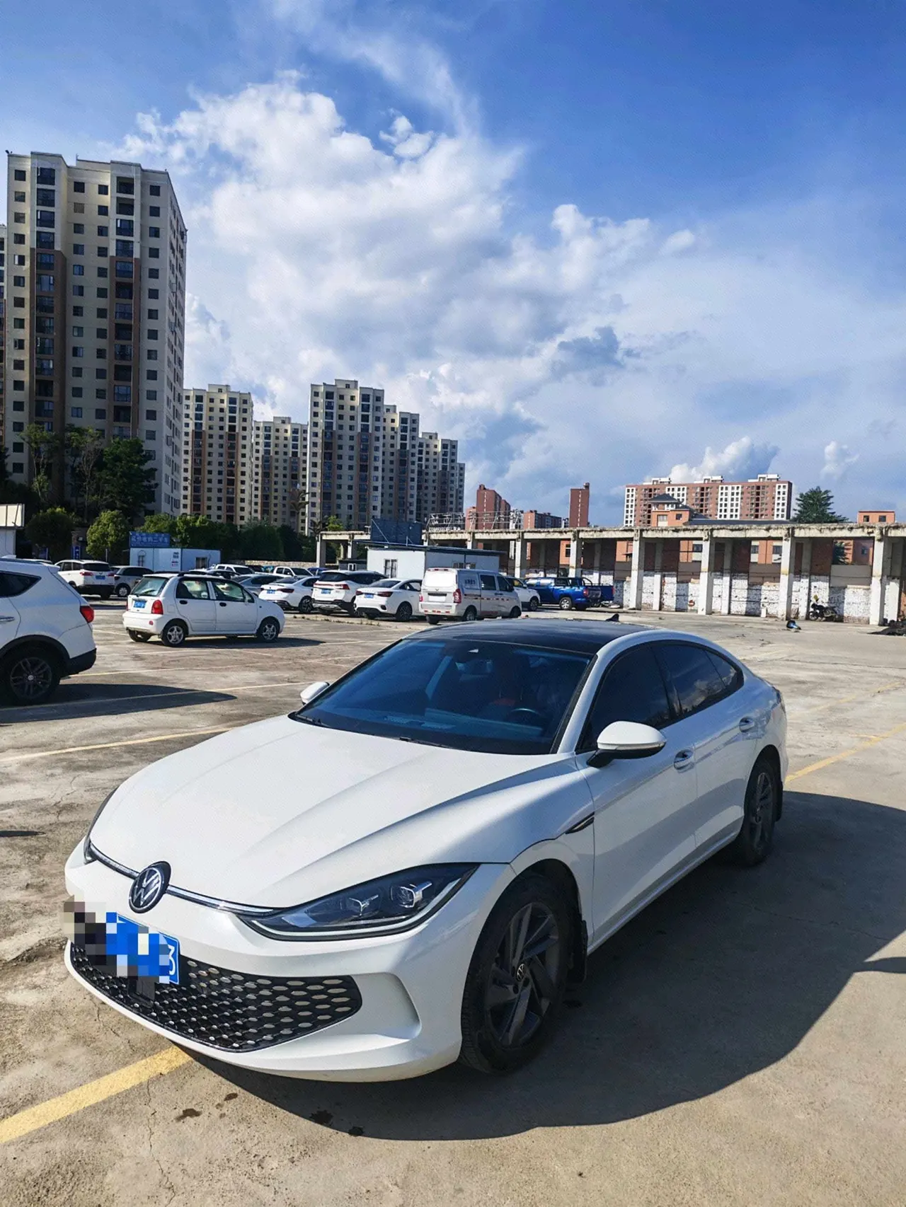 Open image lightbox: Volkswagen 2024 Ling Du L 1.4TSI 280TSI Hot Edition Automatic Gear