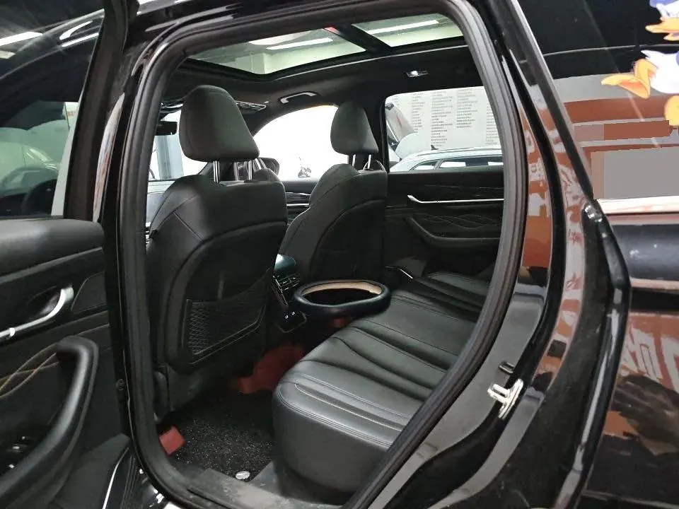 Geely 2024 XingyueL (Monjaro) 2.0TD EVO Two-Drive Long Wind Edition Automatic Gear 3