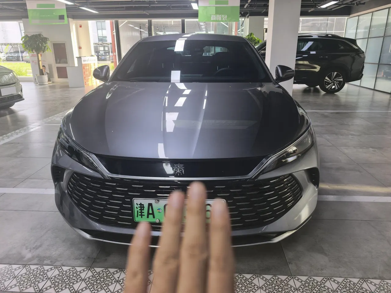 BYD 2024 Qin L DM-i 1.5 stepless 80KM leading automatic gear 2