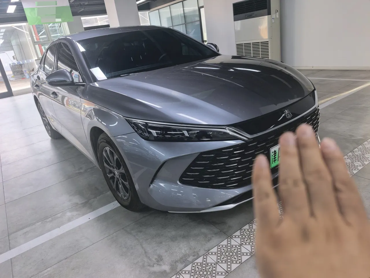 BYD 2024 Qin L DM-i 1.5 stepless 80KM leading automatic gear 3