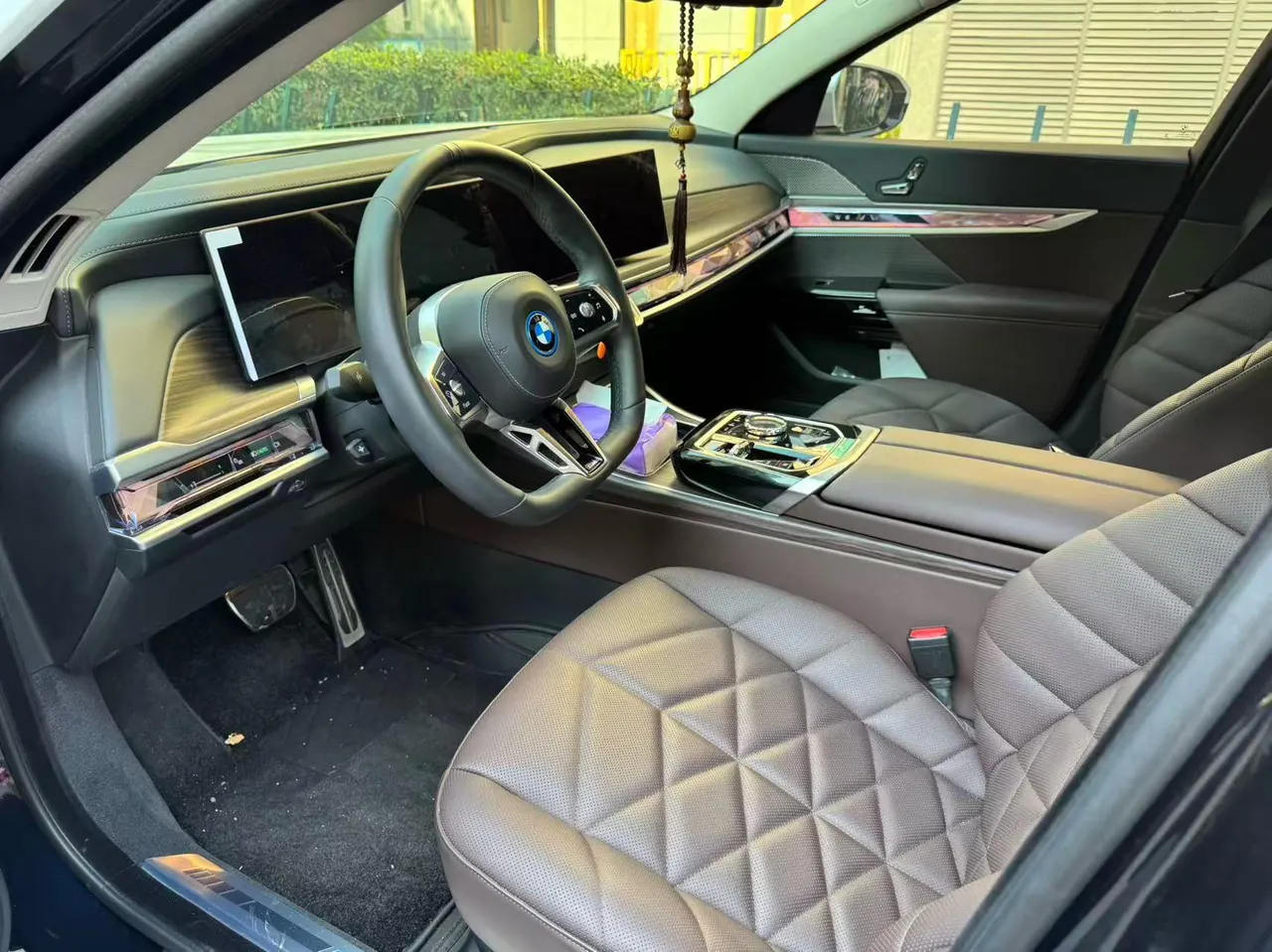 BMW i7 (Imported) 2023 i7 eDrive50L Leading M Sports Suit Automatic Gear 8