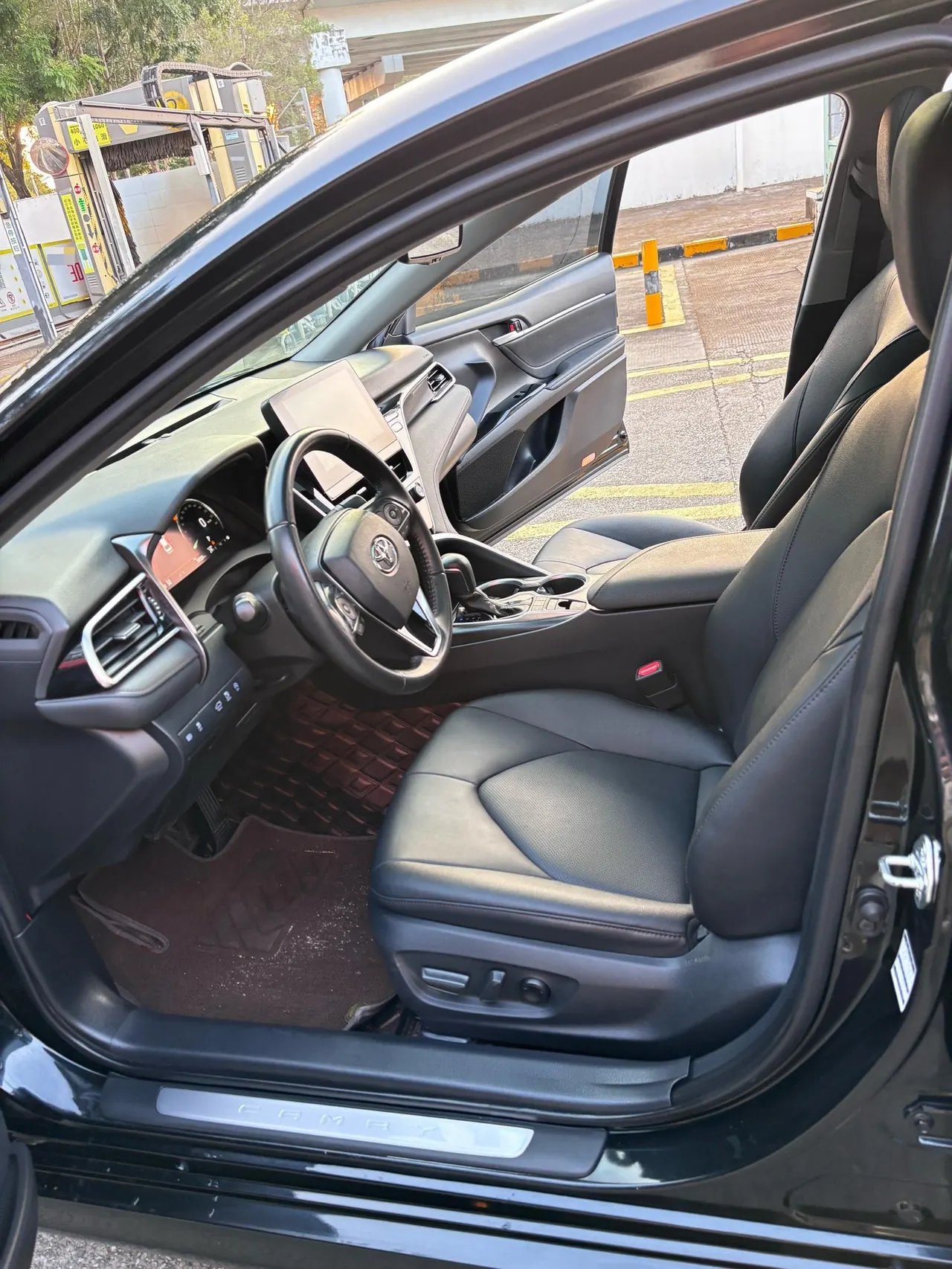 Toyota 2021 Camry 2.5G Deluxe Edition Automatic Gear 8
