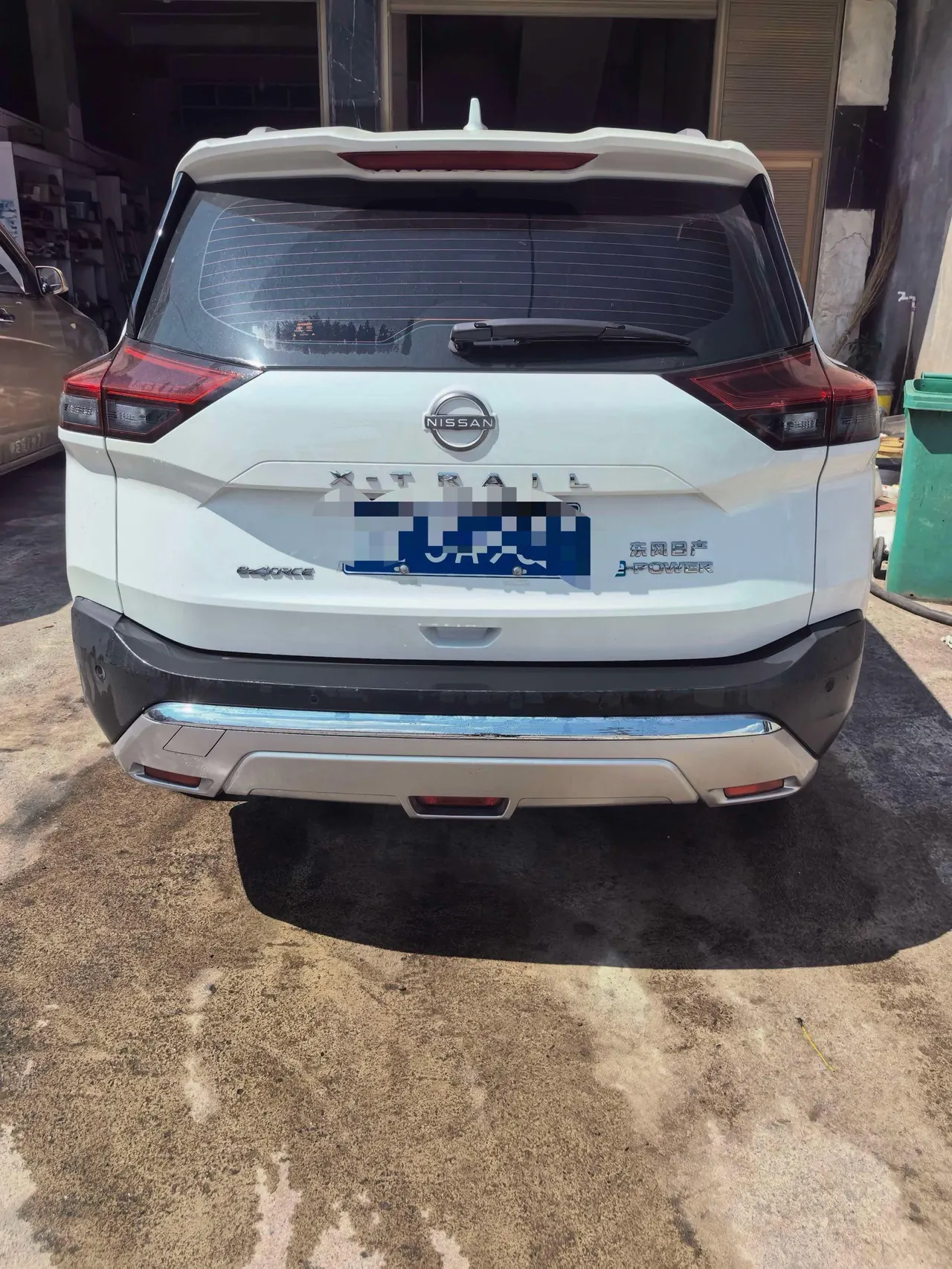 Nissan 2023 Qijun e-POWER Super Mixed Dual Motor Four-wheel Drive Extreme Automatic Gear 9