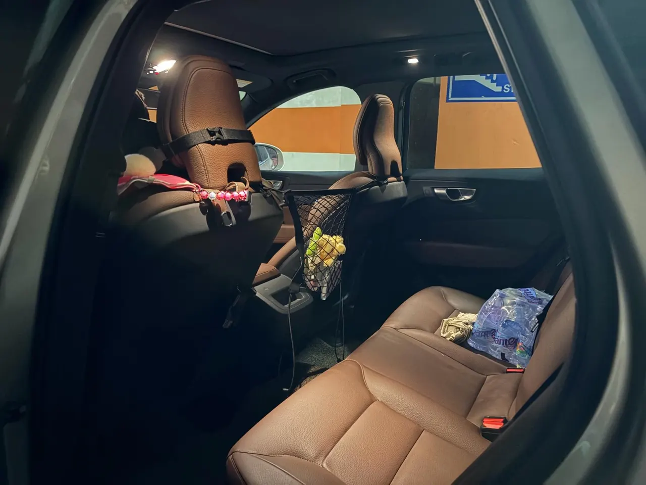 Volvo 2023 XC60 48V 2.0T B5 4-wheel drive Zhiyuan Deluxe Edition Automatic Gear 5
