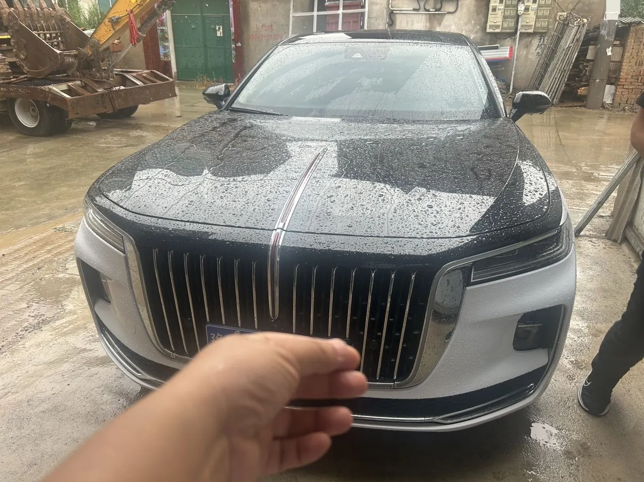 HongQi 2023 H9 48V 2.0T Zhilian Qi Chang Edition Automatic Gear 2