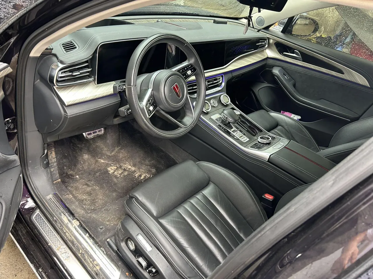 HongQi 2023 H9 48V 2.0T Zhilian Qi Chang Edition Automatic Gear 4