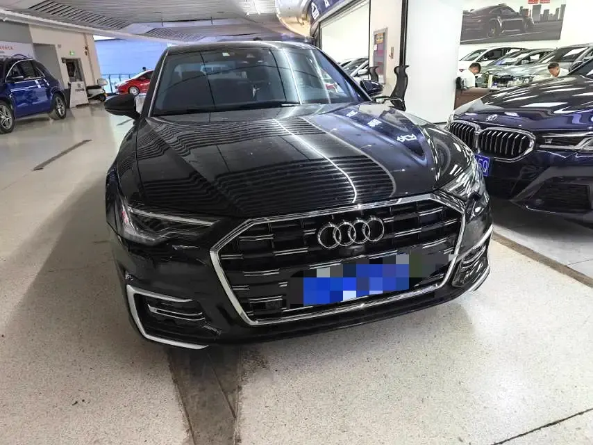 Audi 2021 A6L 2.0TFSI 45TFSI Selected Dynamic Automatic 2
