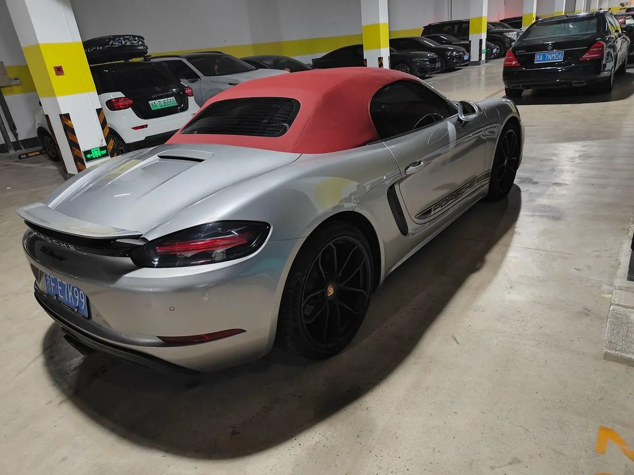 Porsche 718 (Imported) 2023 718 Boxter 2.0T Style Edition Automatic 4