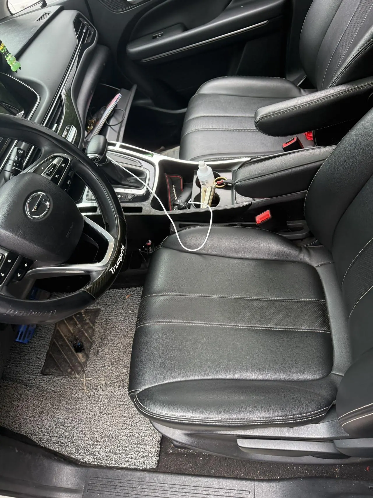Chuanqi 2021 M6 1.5T 270T Deluxe Edition 7-seat Automatic Gear 4