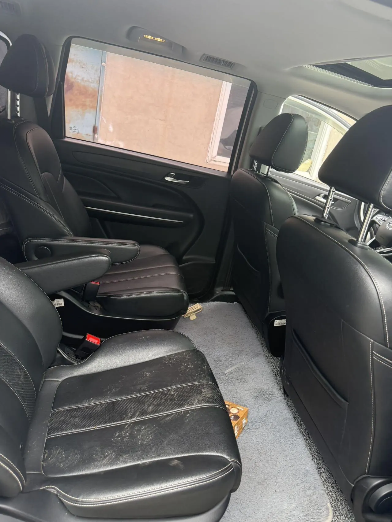 Chuanqi 2021 M6 1.5T 270T Deluxe Edition 7-seat Automatic Gear 5