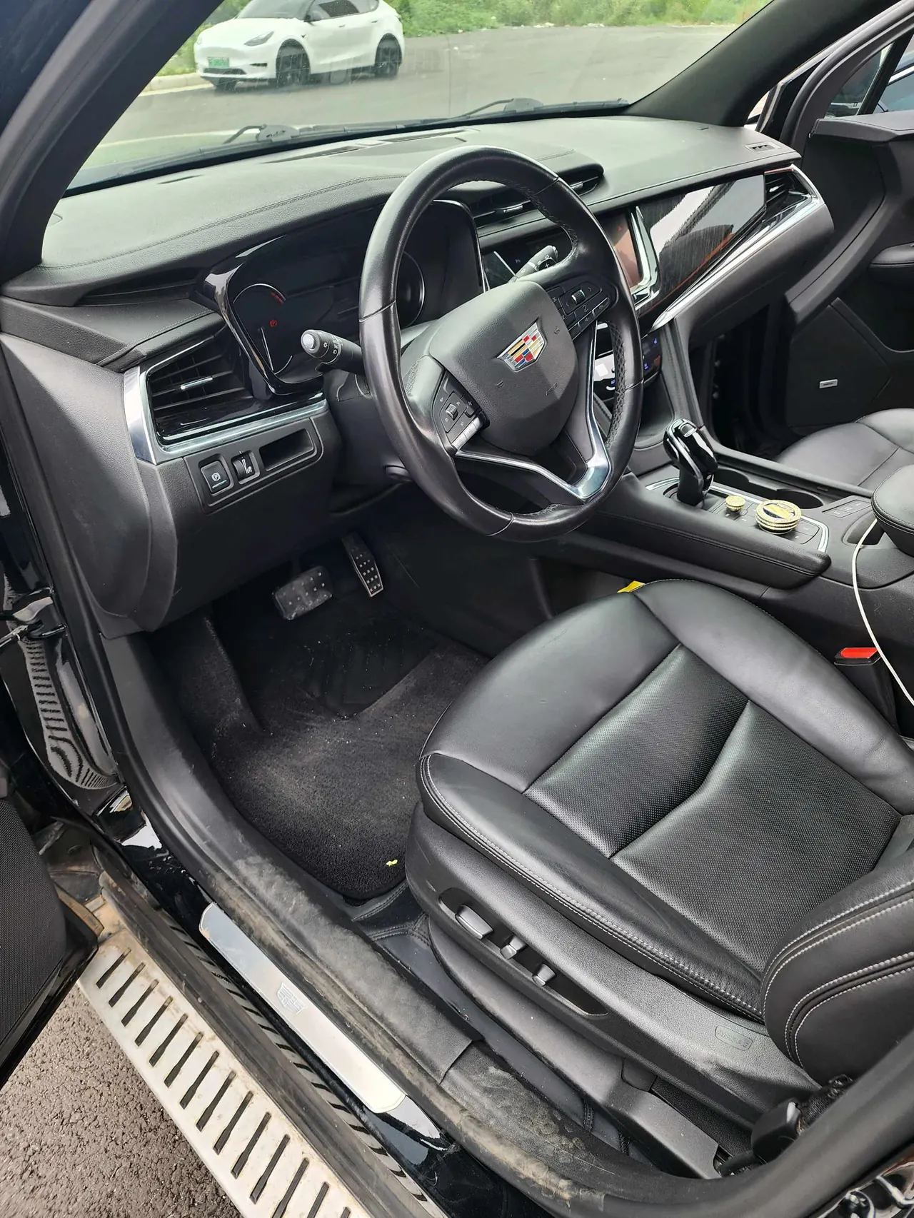 Cadillac 2020 XT6 2.0T 28T 6-seat luxury (modified) automatic gear 3