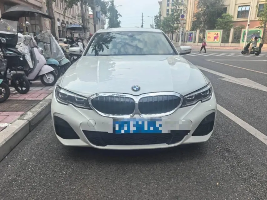 BMW 3 Series 2021 325i 2.0T M Sports Suit Automatic Gear 2