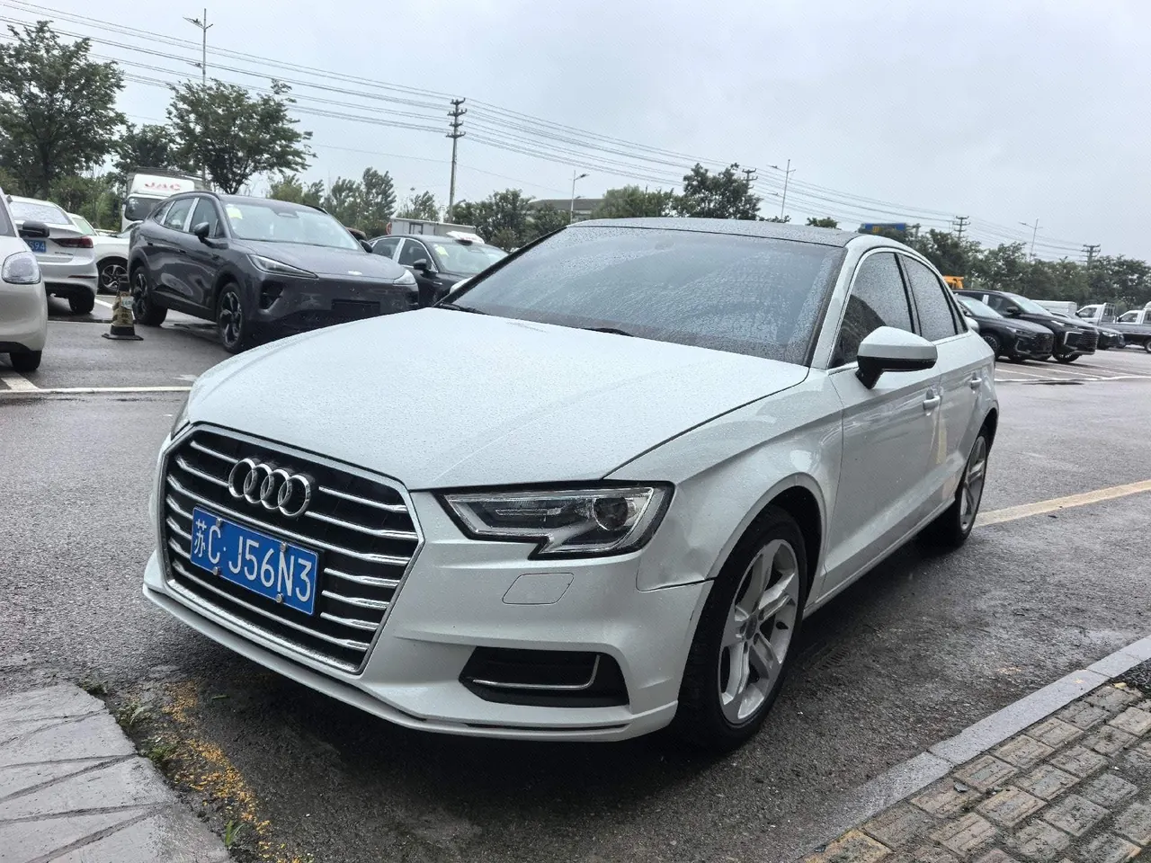 打开图片灯箱:Audi 2020 A3 Limousine 1.4TFSI 35TFSI aggressive (modified) automatic gear