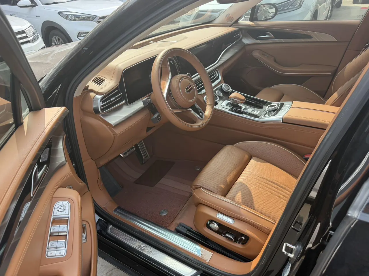 HongQi 2020 H9 48V 2.0T Zhilian Flag Edition Automatic Gear 5
