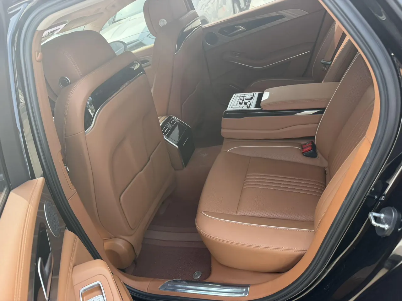 HongQi 2020 H9 48V 2.0T Zhilian Flag Edition Automatic Gear 6
