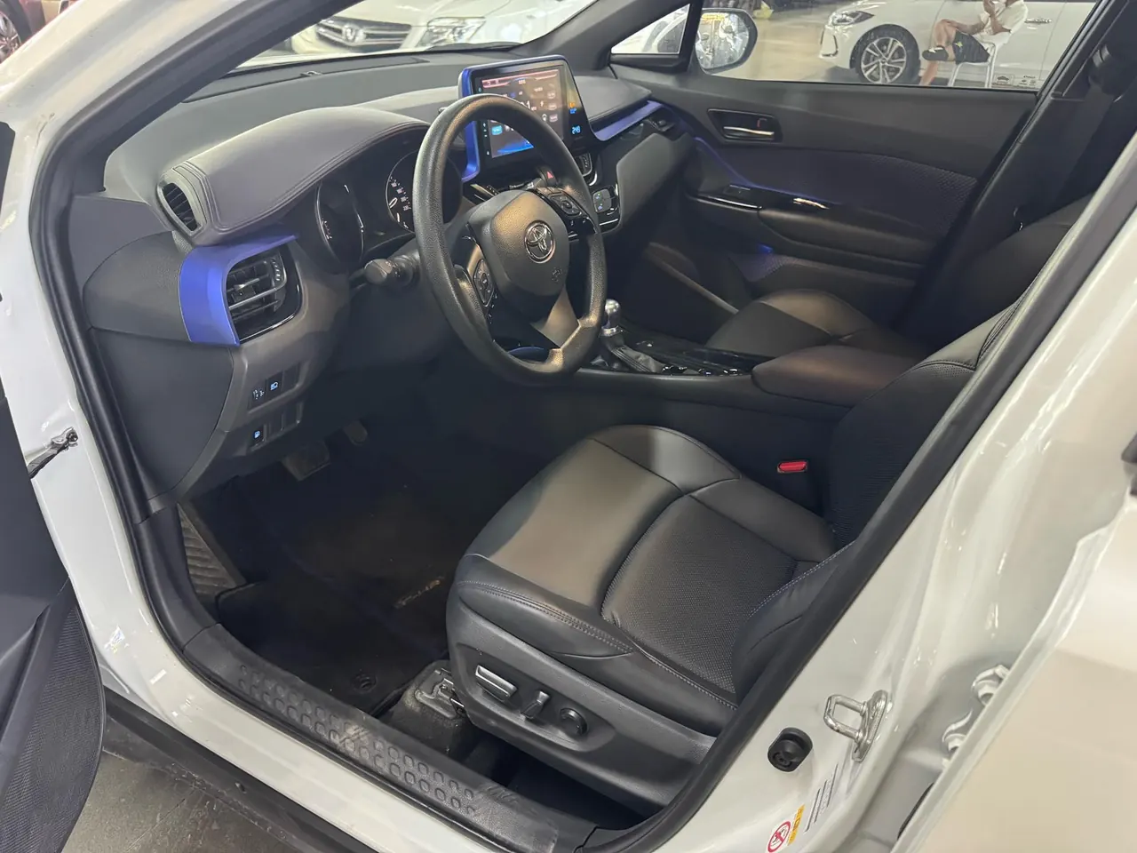 Toyota 2020 C- HR 2.0 stepless leading version of automatic gear 4