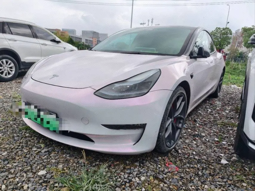 打开图片灯箱:Tesla 2022 Model 3 Performance high-performance all-wheel drive automatic transmission