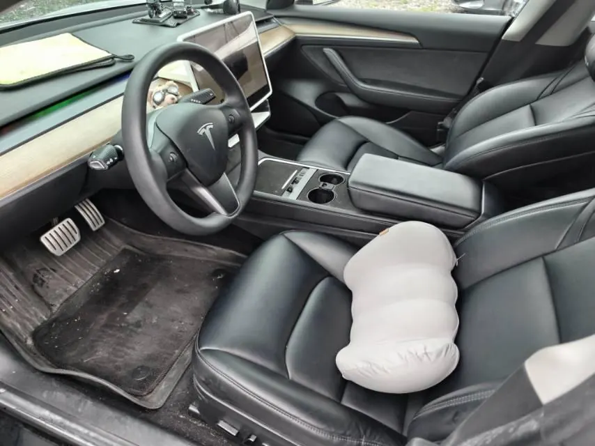 Tesla 2022 Model 3 Performance high-performance all-wheel drive automatic transmission 6