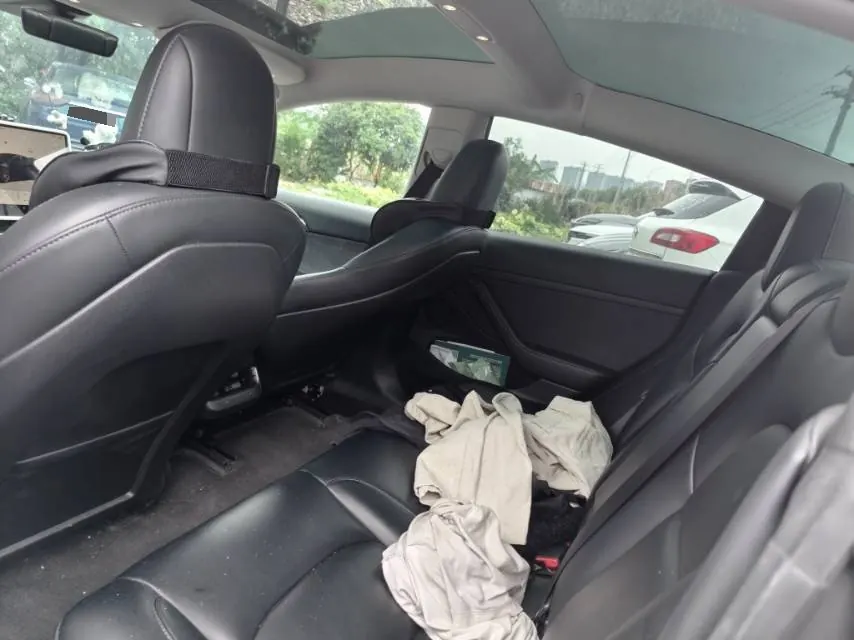 Tesla 2022 Model 3 Performance high-performance all-wheel drive automatic transmission 7