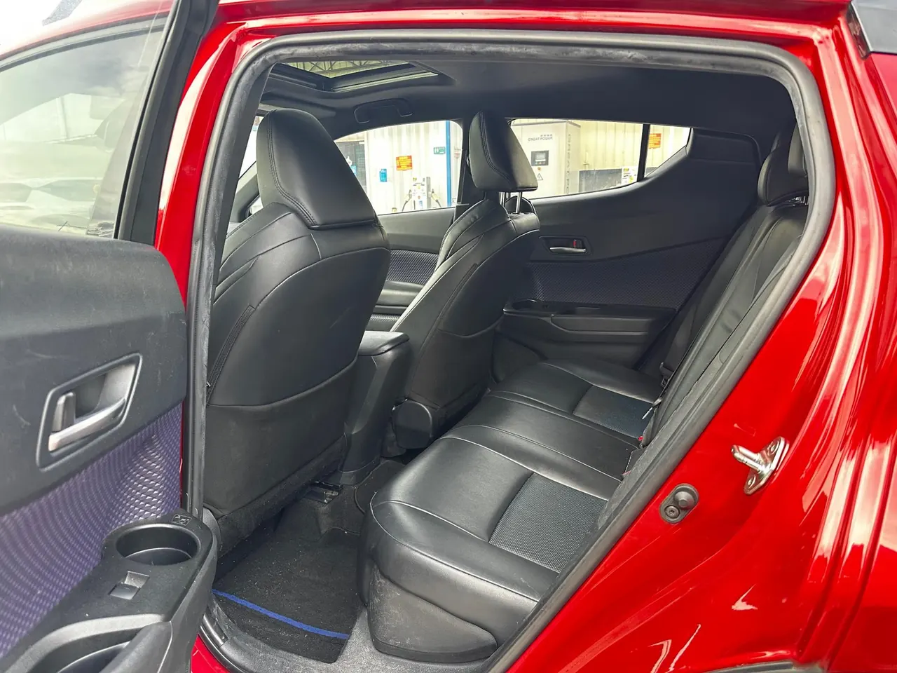 Toyota 2020 C- HR 2.0 stepless leading version of automatic gear 4
