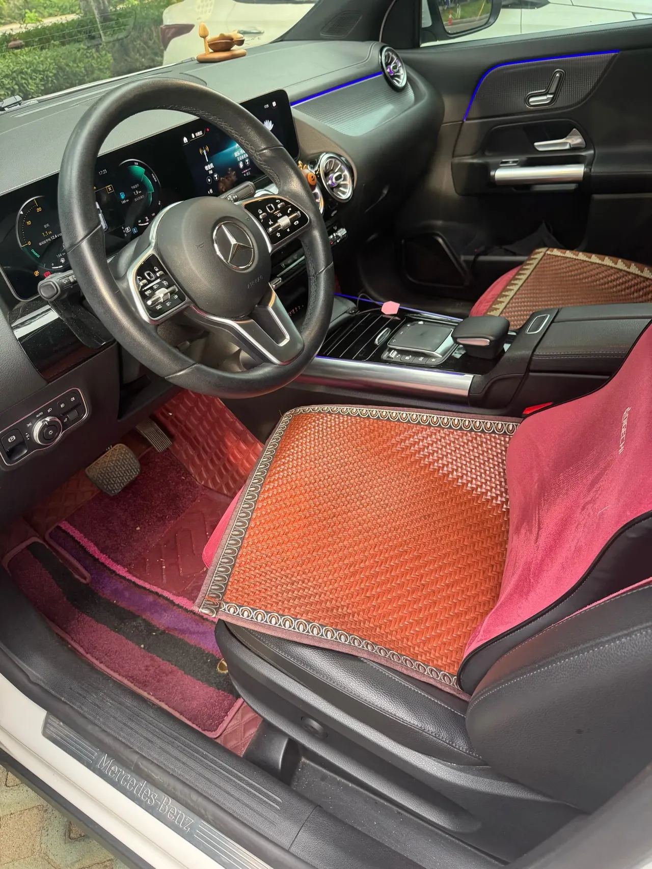 Mercedes Benz 2020 GLA 200 1.3T automatic gear 10