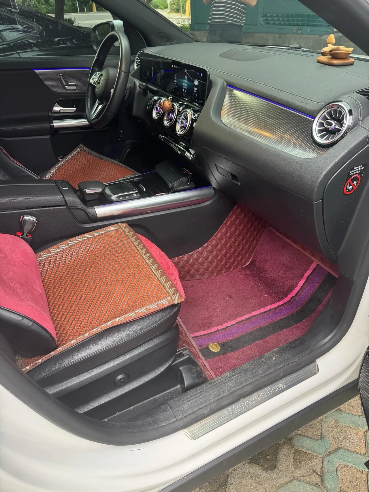 Mercedes Benz 2020 GLA 200 1.3T automatic gear 9