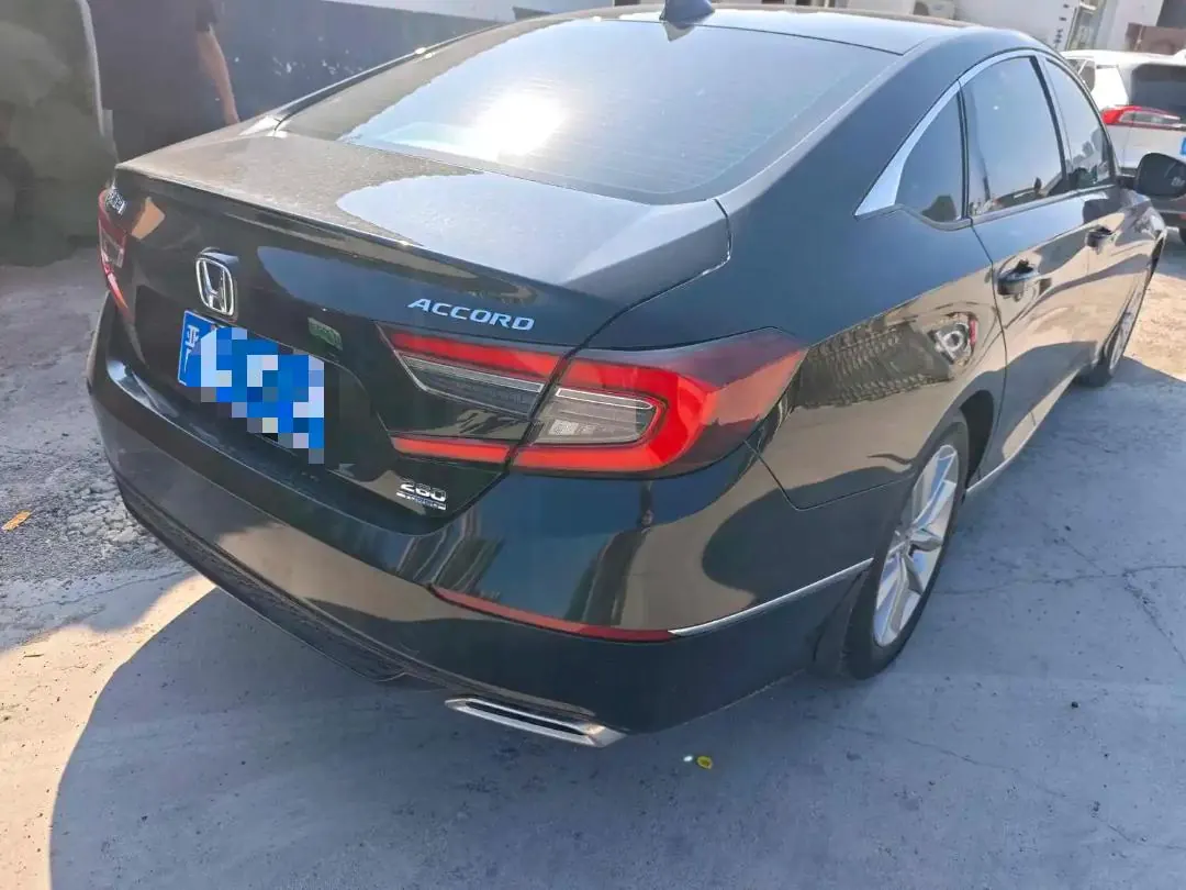 Honda 2022 10th Generation Accord 1.5T Stepless 260TURBO Deluxe Automatic Gear 5