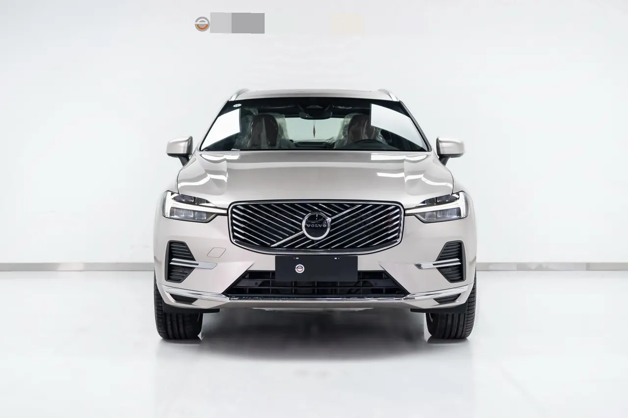 Volvo 2026 XC60 48V 2.0T B5 4WD Zhiya Deluxe Edition Automatic Gear 2