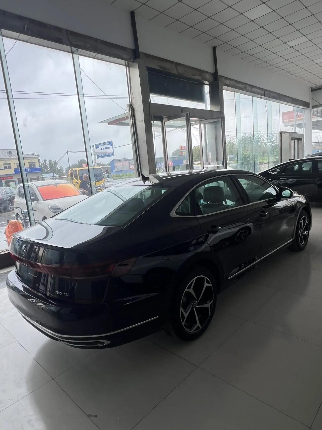 Volkswagen 2026 Passat 2.0TSI 380TSI outstanding star dragon version automatic gear 3