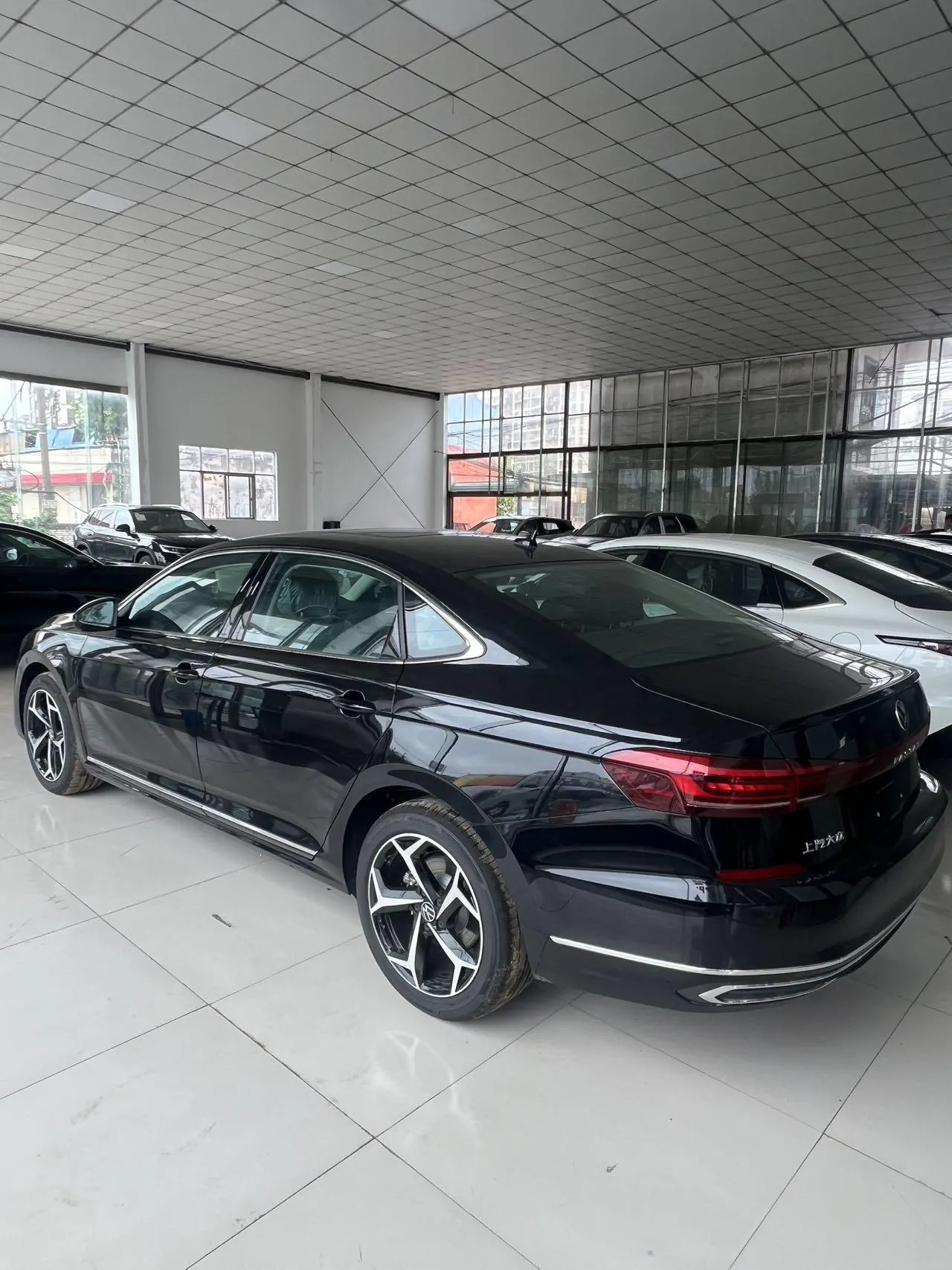 Volkswagen 2026 Passat 2.0TSI 380TSI outstanding star dragon version automatic gear 4